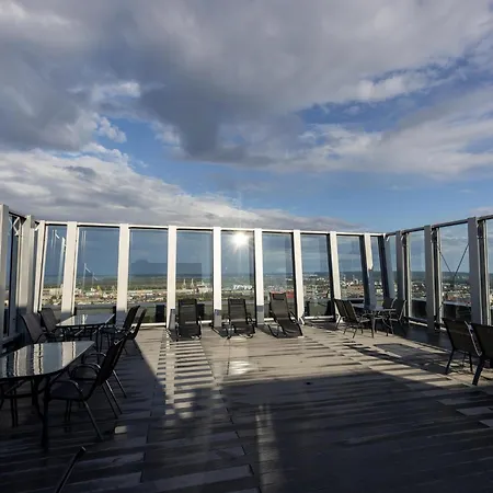 In With Pool And Terrace Apartment